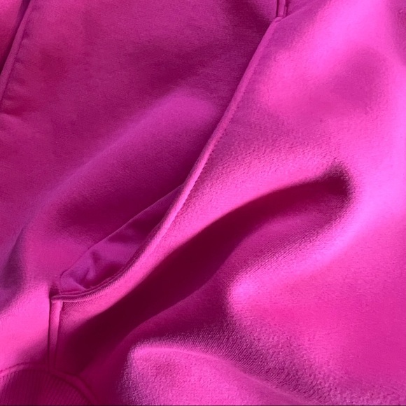 💚Under Armor hoodie - Picture 6 of 7